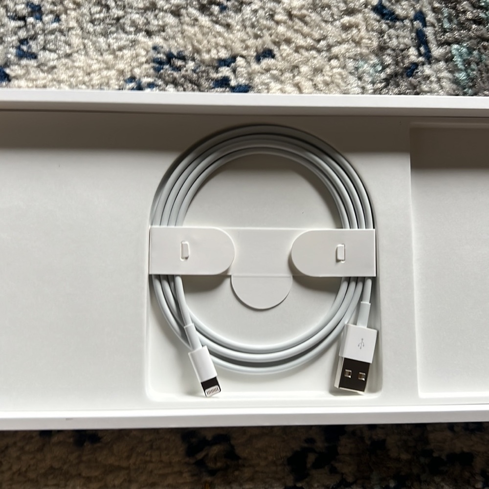 APPLE Magic Keyboard - Picture 5 of 5